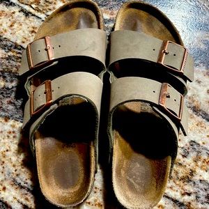 Womens Birkenstock sandals.  Good condition..